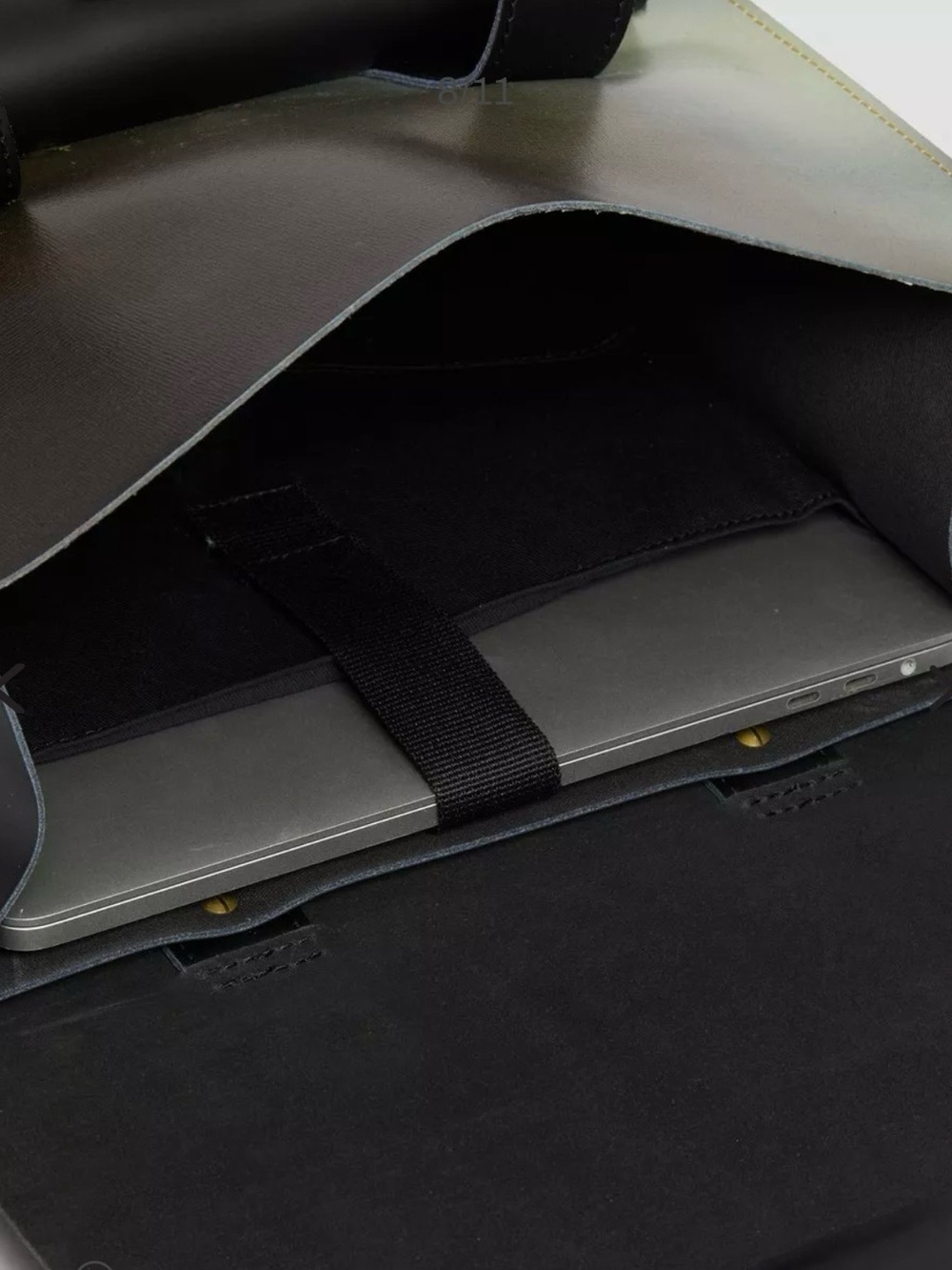 Dr. Martens National Gallery Backpack - Picture 13 of 14
